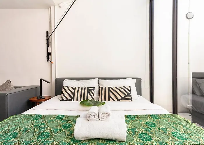 Miq_5br/silom Bts,mrt/wifi 1000mb/jacuzzi/16pax 別墅 曼谷